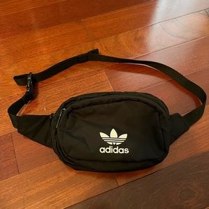 Adidas Crossbody Black